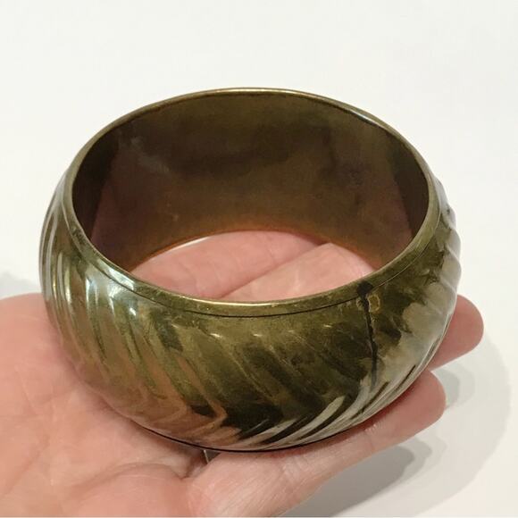 Vintage Brass Ribbed Bracelet Boho India Oversized Wide Chunky Puffy Bollywood - Picture 10 of 10